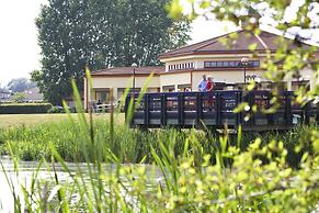 The Waterfront Hotel Spa & Golf