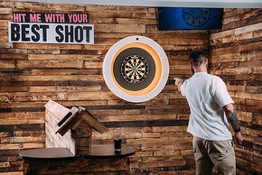 Drift Inn (Formerly The Waterfront Hotel)