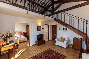 Residenza D'Epoca Pietra di Ponente