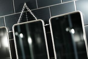 Hotel Silky by HappyCulture