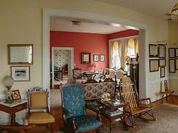 Cave Hill Farm Bed & Breakfast