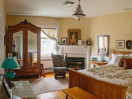 Cave Hill Farm Bed & Breakfast