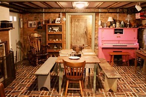 Cave Hill Farm Bed & Breakfast