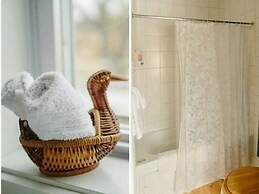 Cave Hill Farm Bed & Breakfast