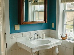 Cave Hill Farm Bed & Breakfast