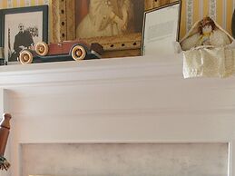 Cave Hill Farm Bed & Breakfast