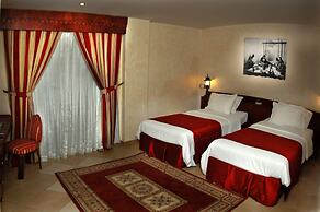 Al Liwan Suites