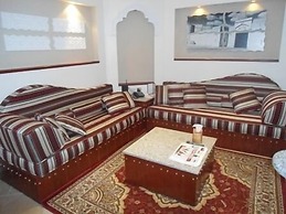Al Liwan Suites