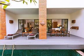 Woodlands Hotel & Resort