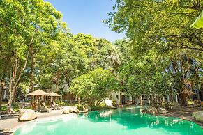 Woodlands Hotel & Resort