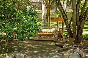 Woodlands Hotel & Resort