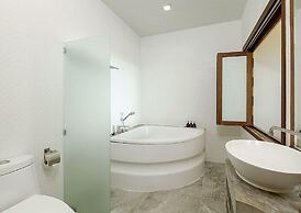 Secret Cliff Resort Phuket