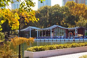 Renaissance Shanghai Zhongshan Park