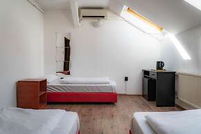 Equity Point Budapest - Hostel