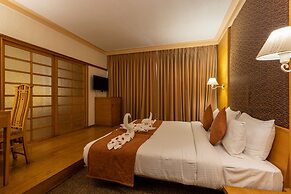 The Central Park Hotel