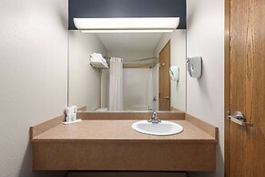 Super 8 by Wyndham St-Jerome