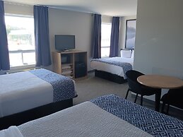 Super 8 by Wyndham St-Jerome