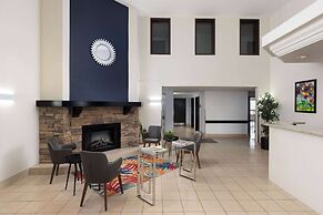 Super 8 by Wyndham St-Jerome