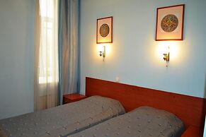 Rinaldi at Moskovskiy prospect, 18