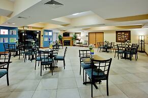 Holiday Inn Express Hotel & Suites Suffolk by IHG