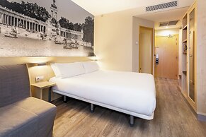 B&B Madrid Aeropuerto T1 T2 T3