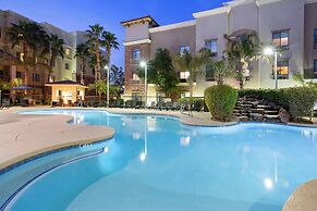 Holiday Inn Express & Suites Phoenix - Glendale Sports Dist by IHG