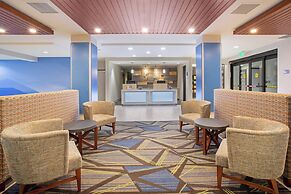 Holiday Inn Express & Suites Phoenix - Glendale Sports Dist by IHG