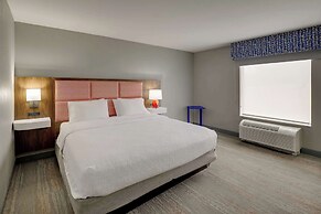 Hampton Inn & Suites St. Louis-Edwardsville