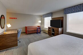 Hampton Inn & Suites St. Louis-Edwardsville