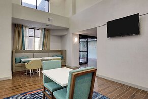 Hampton Inn & Suites St. Louis-Edwardsville