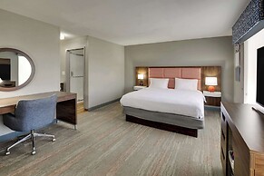 Hampton Inn & Suites St. Louis-Edwardsville