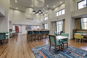 Hampton Inn & Suites St. Louis-Edwardsville