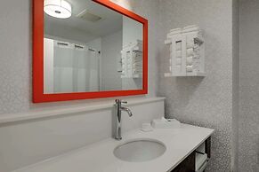 Hampton Inn & Suites St. Louis-Edwardsville