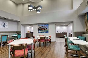 Hampton Inn & Suites St. Louis-Edwardsville