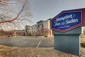Hampton Inn & Suites St. Louis-Edwardsville