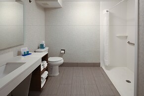 Holiday Inn Express Hotel & Suites Cincinnati Se Newport by IHG
