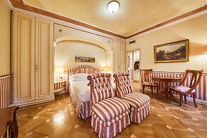 Petit Palais Hotel De Charme