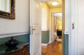 Petit Palais Hotel De Charme