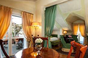 Petit Palais Hotel De Charme