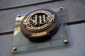 Petit Palais Hotel De Charme