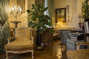 Petit Palais Hotel De Charme