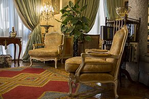 Petit Palais Hotel De Charme