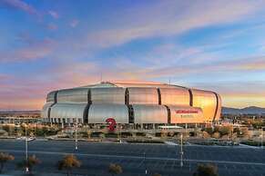 Staybridge Suites Phoenix - Glendale Sports Dist by IHG
