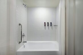 Renaissance® Boston Seaport District