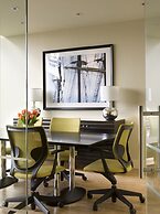 Renaissance® Boston Seaport District