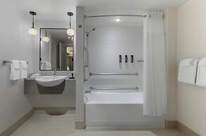 Renaissance® Boston Seaport District