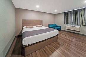 Americas Best Value Inn Foxboro