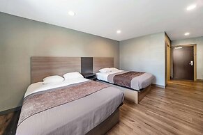 Americas Best Value Inn Foxboro