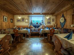 Hotel Ustaria Posta