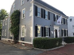 Essex Street Inn & Suites, Ascend Hotel Collection
